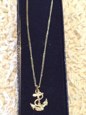 NWOT Costume Jewelry Anchor Necklace 24" Gold tone Nautical Ship's Captain Matey
